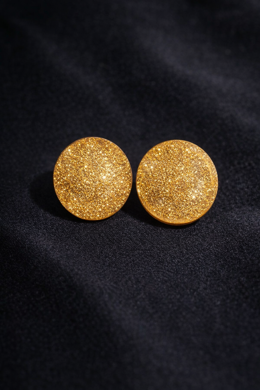 Shimmering gold Drop Pendants